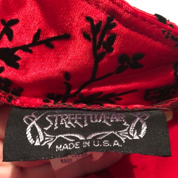 CCO SALE Vintage Red Mini Skirt - Picture 6 of 7